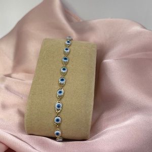 White Evil Eye Beaded Bracelet